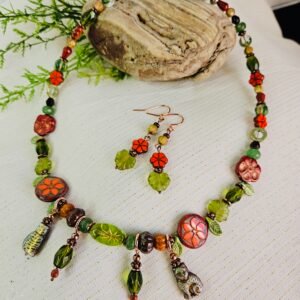 18" Reddish and Greenish eclectic necklace and earrings in acrylic and resin.